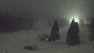 Skiareál Klínovec - Sjezdovka Pařezovka, lanovka CineStar Express - 1.1.2026 v 06:32 Skiareál Klínovec - Sjezdovka Pařezovka, lanovka CineStar Express - 1.1.2026 v 06:32