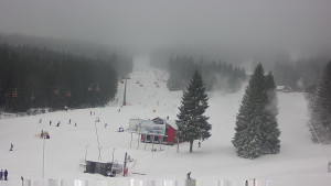 Skiareál Klínovec - Sjezdovka Pařezovka, lanovka CineStar Express - 1.1.2026 v 13:02 Skiareál Klínovec - Sjezdovka Pařezovka, lanovka CineStar Express - 1.1.2026 v 13:02