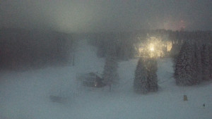 Skiareál Klínovec - Sjezdovka Pařezovka, lanovka CineStar Express - 16.2.2026 v 06:32 Skiareál Klínovec - Sjezdovka Pařezovka, lanovka CineStar Express - 16.2.2026 v 06:32