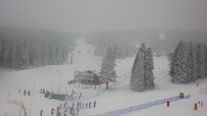 Skiareál Klínovec - Sjezdovka Pařezovka, lanovka CineStar Express - 16.2.2026 v 10:02 Skiareál Klínovec - Sjezdovka Pařezovka, lanovka CineStar Express - 16.2.2026 v 10:02