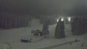 Skiareál Klínovec - Sjezdovka Pařezovka, lanovka CineStar Express - 16.2.2026 v 21:32 Skiareál Klínovec - Sjezdovka Pařezovka, lanovka CineStar Express - 16.2.2026 v 21:32