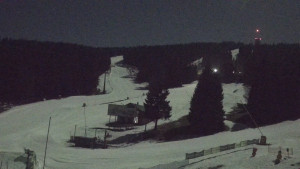 Skiareál Klínovec - Sjezdovka Pařezovka, lanovka CineStar Express - 2.3.2026 v 01:32 Skiareál Klínovec - Sjezdovka Pařezovka, lanovka CineStar Express - 2.3.2026 v 01:32