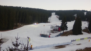 Skiareál Klínovec - Sjezdovka Pařezovka, lanovka CineStar Express - 2.3.2026 v 18:02 Skiareál Klínovec - Sjezdovka Pařezovka, lanovka CineStar Express - 2.3.2026 v 18:02