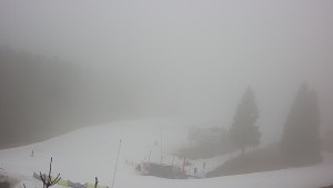 Skiareál Klínovec - Sjezdovka Pařezovka, lanovka CineStar Express - 21.3.2026 v 14:32 Skiareál Klínovec - Sjezdovka Pařezovka, lanovka CineStar Express - 21.3.2026 v 14:32