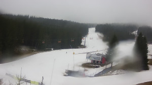 Skiareál Klínovec - Sjezdovka Pařezovka, lanovka CineStar Express - 4.4.2026 v 12:32 Skiareál Klínovec - Sjezdovka Pařezovka, lanovka CineStar Express - 4.4.2026 v 12:32