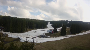 Skiareál Klínovec - Sjezdovka Pařezovka, lanovka CineStar Express - 17.4.2026 v 17:45 Skiareál Klínovec - Sjezdovka Pařezovka, lanovka CineStar Express - 17.4.2026 v 17:45