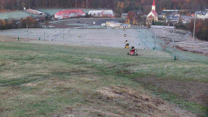 Skiareál Hlubočky - Horní část sjezdovky skiareálu Hlubočky - 31.10.2025 v 06:25 Skiareál Hlubočky - Horní část sjezdovky skiareálu Hlubočky - 31.10.2025 v 06:25