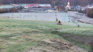 Skiareál Hlubočky - Horní část sjezdovky skiareálu Hlubočky - 31.10.2025 v 07:05 Skiareál Hlubočky - Horní část sjezdovky skiareálu Hlubočky - 31.10.2025 v 07:05