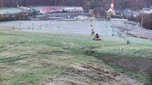 Skiareál Hlubočky - Horní část sjezdovky skiareálu Hlubočky - 31.10.2025 v 07:10 Skiareál Hlubočky - Horní část sjezdovky skiareálu Hlubočky - 31.10.2025 v 07:10