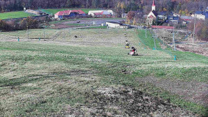Skiareál Hlubočky - Horní část sjezdovky skiareálu Hlubočky - 31.10.2025 v 10:10 Skiareál Hlubočky - Horní část sjezdovky skiareálu Hlubočky - 31.10.2025 v 10:10