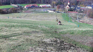 Skiareál Hlubočky - Horní část sjezdovky skiareálu Hlubočky - 31.10.2025 v 10:30 Skiareál Hlubočky - Horní část sjezdovky skiareálu Hlubočky - 31.10.2025 v 10:30