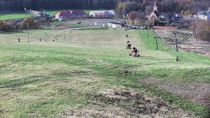 Skiareál Hlubočky - Horní část sjezdovky skiareálu Hlubočky - 31.10.2025 v 13:05 Skiareál Hlubočky - Horní část sjezdovky skiareálu Hlubočky - 31.10.2025 v 13:05
