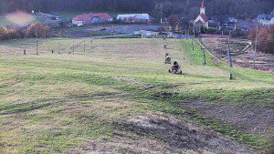 Skiareál Hlubočky - Horní část sjezdovky skiareálu Hlubočky - 31.10.2025 v 15:50 Skiareál Hlubočky - Horní část sjezdovky skiareálu Hlubočky - 31.10.2025 v 15:50
