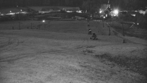 Skiareál Hlubočky - Horní část sjezdovky skiareálu Hlubočky - 31.10.2025 v 17:15 Skiareál Hlubočky - Horní část sjezdovky skiareálu Hlubočky - 31.10.2025 v 17:15