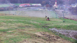 Horní část sjezdovky skiareálu Hlubočky