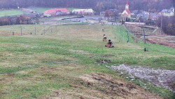 Horní část sjezdovky skiareálu Hlubočky