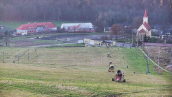 Horní část sjezdovky skiareálu Hlubočky
