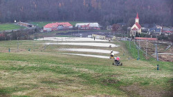 Horní část sjezdovky skiareálu Hlubočky