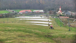 Horní část sjezdovky skiareálu Hlubočky