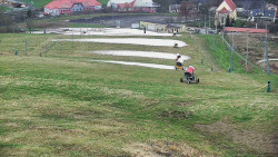 Horní část sjezdovky skiareálu Hlubočky