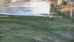 Horní část sjezdovky skiareálu Hlubočky