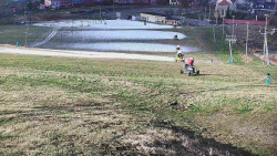 Horní část sjezdovky skiareálu Hlubočky