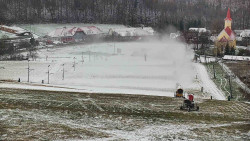 Horní část sjezdovky skiareálu Hlubočky