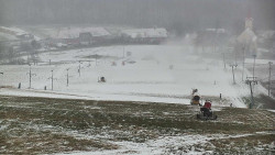 Horní část sjezdovky skiareálu Hlubočky