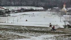 Horní část sjezdovky skiareálu Hlubočky