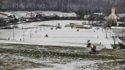 Horní část sjezdovky skiareálu Hlubočky