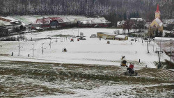 Horní část sjezdovky skiareálu Hlubočky