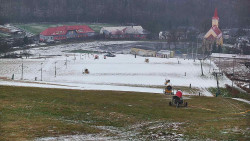 Horní část sjezdovky skiareálu Hlubočky