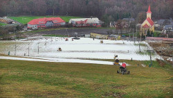 Horní část sjezdovky skiareálu Hlubočky