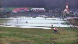 Horní část sjezdovky skiareálu Hlubočky