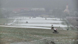 Horní část sjezdovky skiareálu Hlubočky