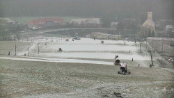 Horní část sjezdovky skiareálu Hlubočky