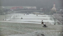 Horní část sjezdovky skiareálu Hlubočky