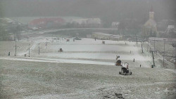 Horní část sjezdovky skiareálu Hlubočky