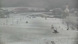 Horní část sjezdovky skiareálu Hlubočky