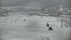 Horní část sjezdovky skiareálu Hlubočky