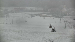 Horní část sjezdovky skiareálu Hlubočky