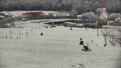 Horní část sjezdovky skiareálu Hlubočky