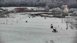 Horní část sjezdovky skiareálu Hlubočky
