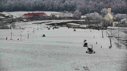 Horní část sjezdovky skiareálu Hlubočky