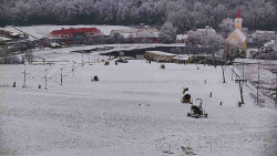 Horní část sjezdovky skiareálu Hlubočky