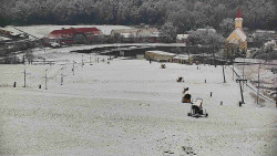 Horní část sjezdovky skiareálu Hlubočky
