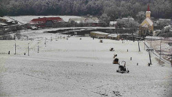 Horní část sjezdovky skiareálu Hlubočky
