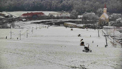 Horní část sjezdovky skiareálu Hlubočky