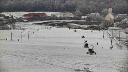 Horní část sjezdovky skiareálu Hlubočky