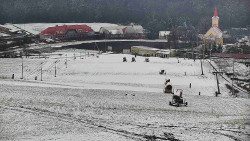 Horní část sjezdovky skiareálu Hlubočky